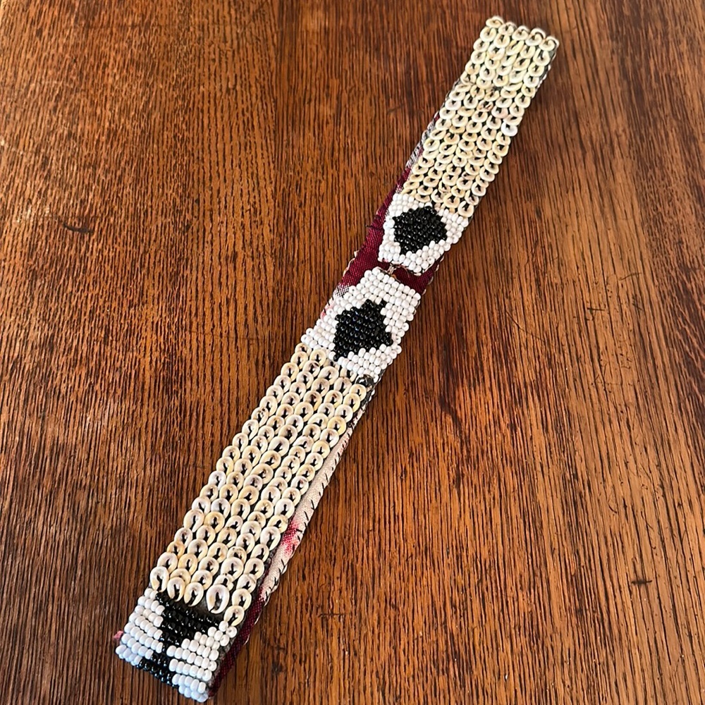 Handmade Shell & bead Belt rare 1 of a Kind. Reversible with hook & I closer.